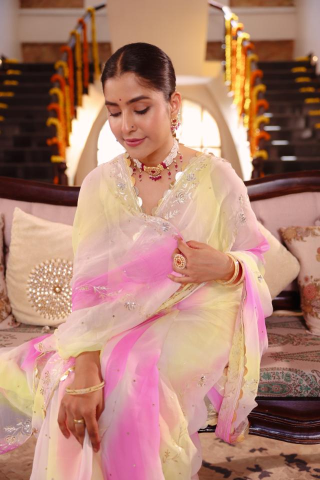 Samundar Leher Pure Chiffon Aari Tari Handwork Saree