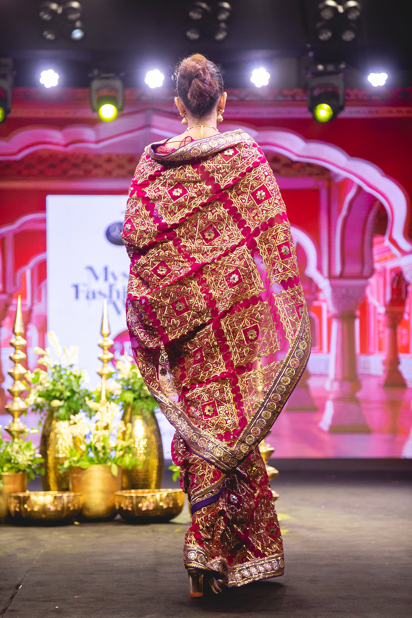 Rani Pure Georgette German Sikhiya Handwork Saree