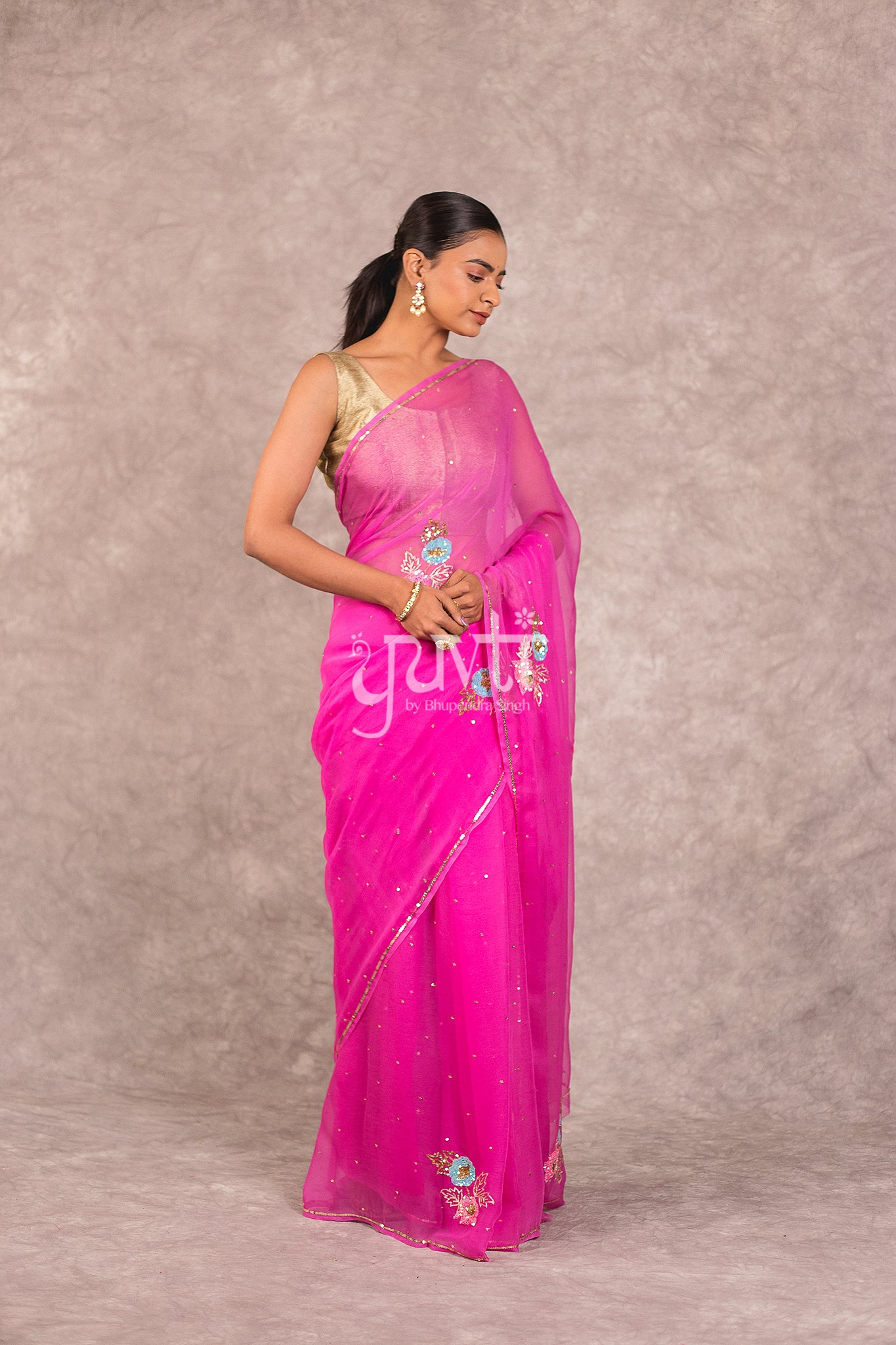 Pink Viscose Chiffon Aari Sequins Booti Work Saree