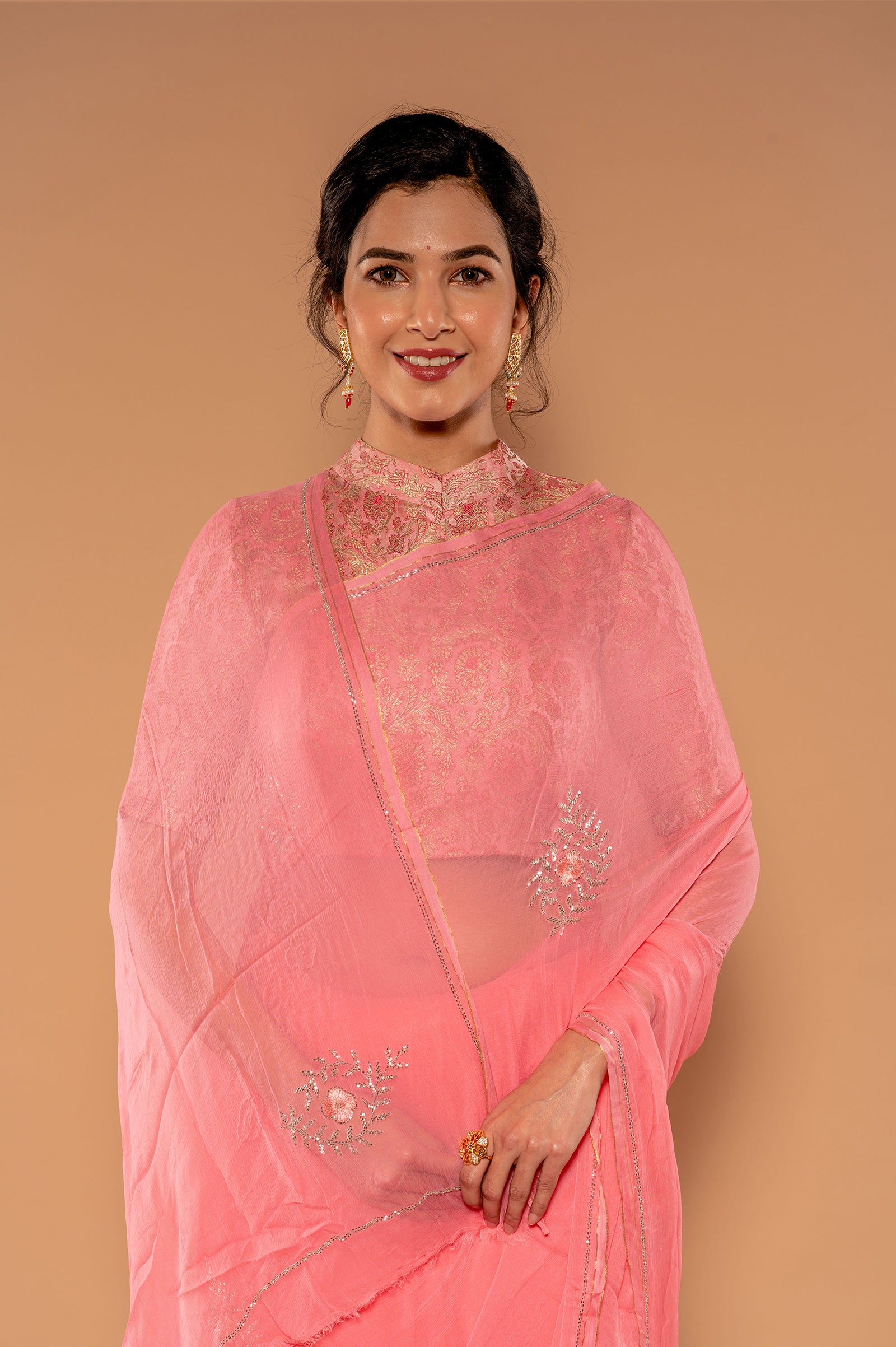 Peach Pink Viscose Chiffon Kardana Resham Motif Handwork Saree