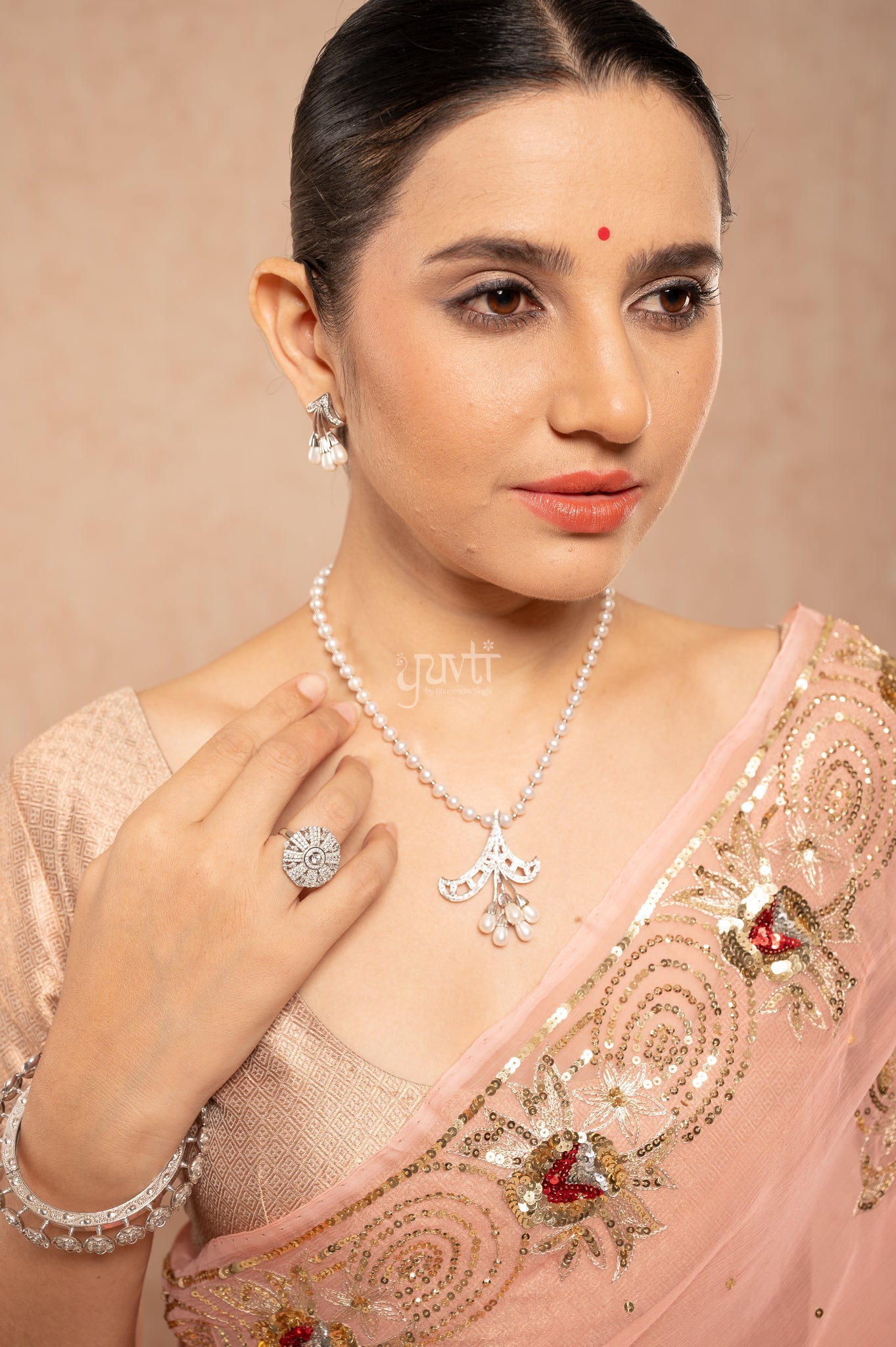 Peach Shaded Viscose Chiffon Aari Sequins Border & Flower Motifs (Butti) Handwork  Saree  with Blouse